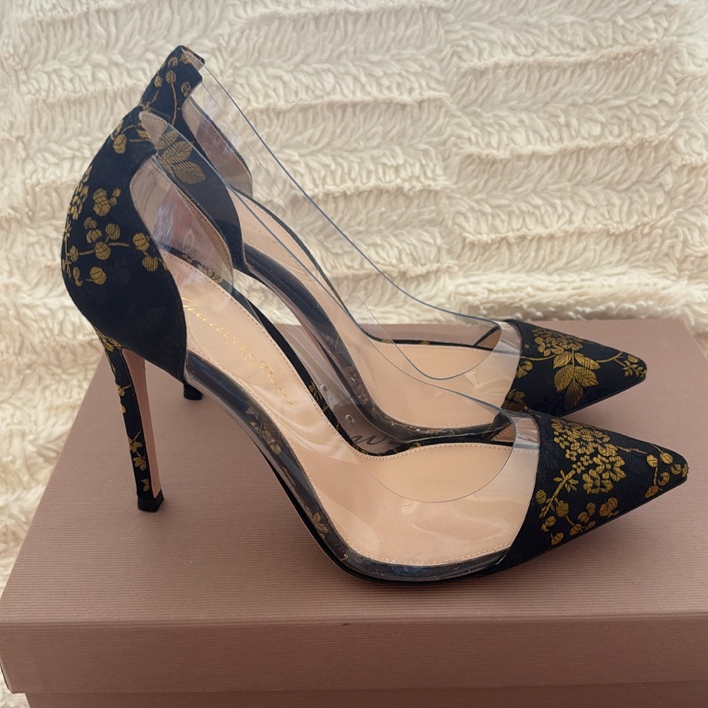 Gianvito Rossi Heels - Picture 4 of 10